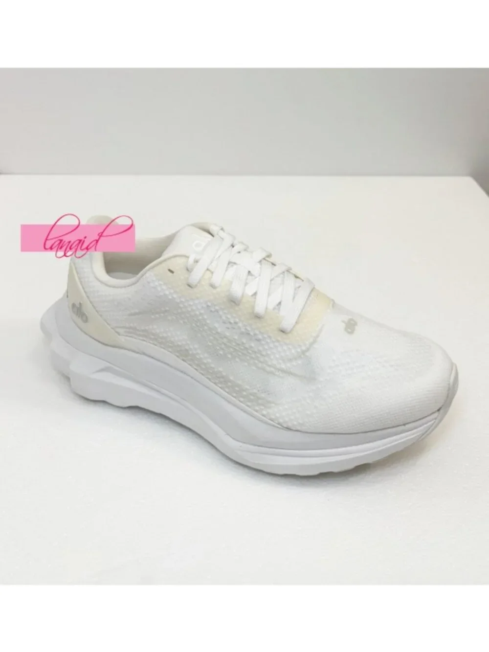 Alo Runner White Cream Athletic Active Running Exercise Outdoor Travel Workout 8 - Picture 8 of 16